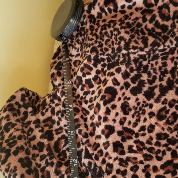 Crazy Horse Plush velour leopard print top - Picture 5 of 5